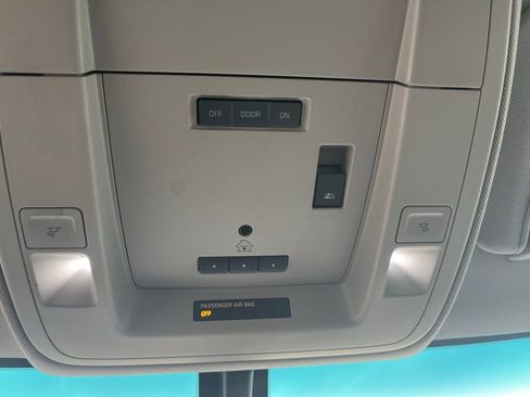 Used 2018 Chevrolet Silverado 1500 LT w/ LT Plus Package image 21