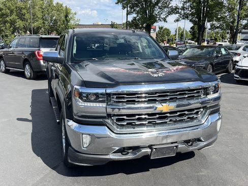 Used 2017 Chevrolet Silverado 1500 LTZ AWD/4WD image 4