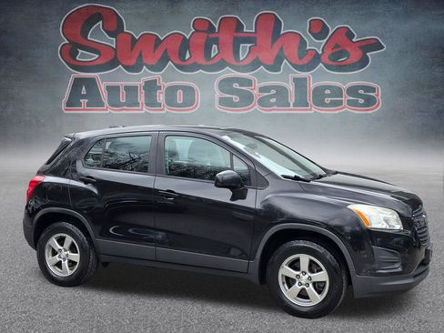 Used 2015 Chevrolet Trax LS image 1