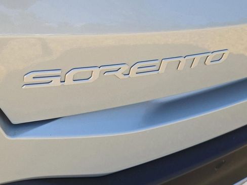 New 2026 Kia Sorento SX FWD image 11