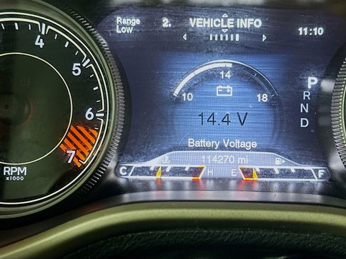 Used 2015 Jeep Cherokee Limited image 18