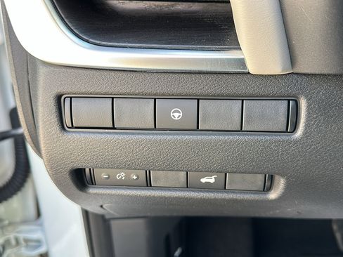 Certified 2021 Nissan Rogue SL w/ Premium Package image 15