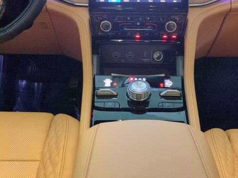 New 2025 Jeep Grand Cherokee Summit image 20