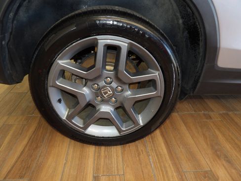 Used 2023 Honda Passport EX-L image 5