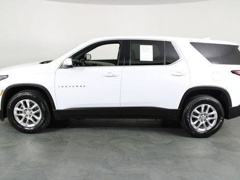 Used 2023 Chevrolet Traverse LS w/ Safety Package FWD image 8