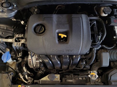 Used 2019 Kia Forte LXS FWD image 30