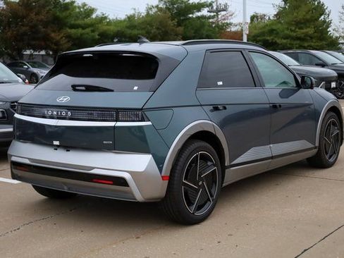 New 2026 Hyundai Ioniq 5 Limited image 5