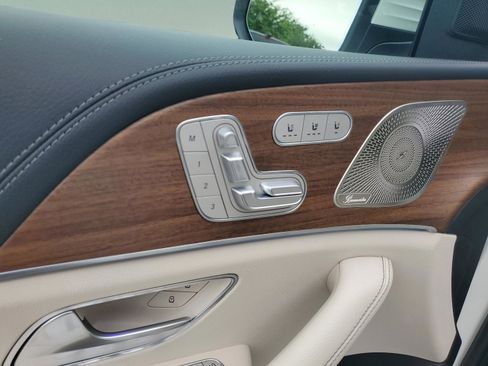 Certified 2026 Mercedes-Benz GLS 580 4MATIC image 21