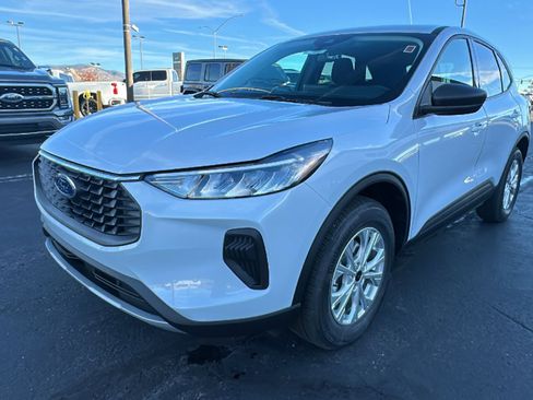 New 2026 Ford Escape Active w/ Cold Weather Package image 7