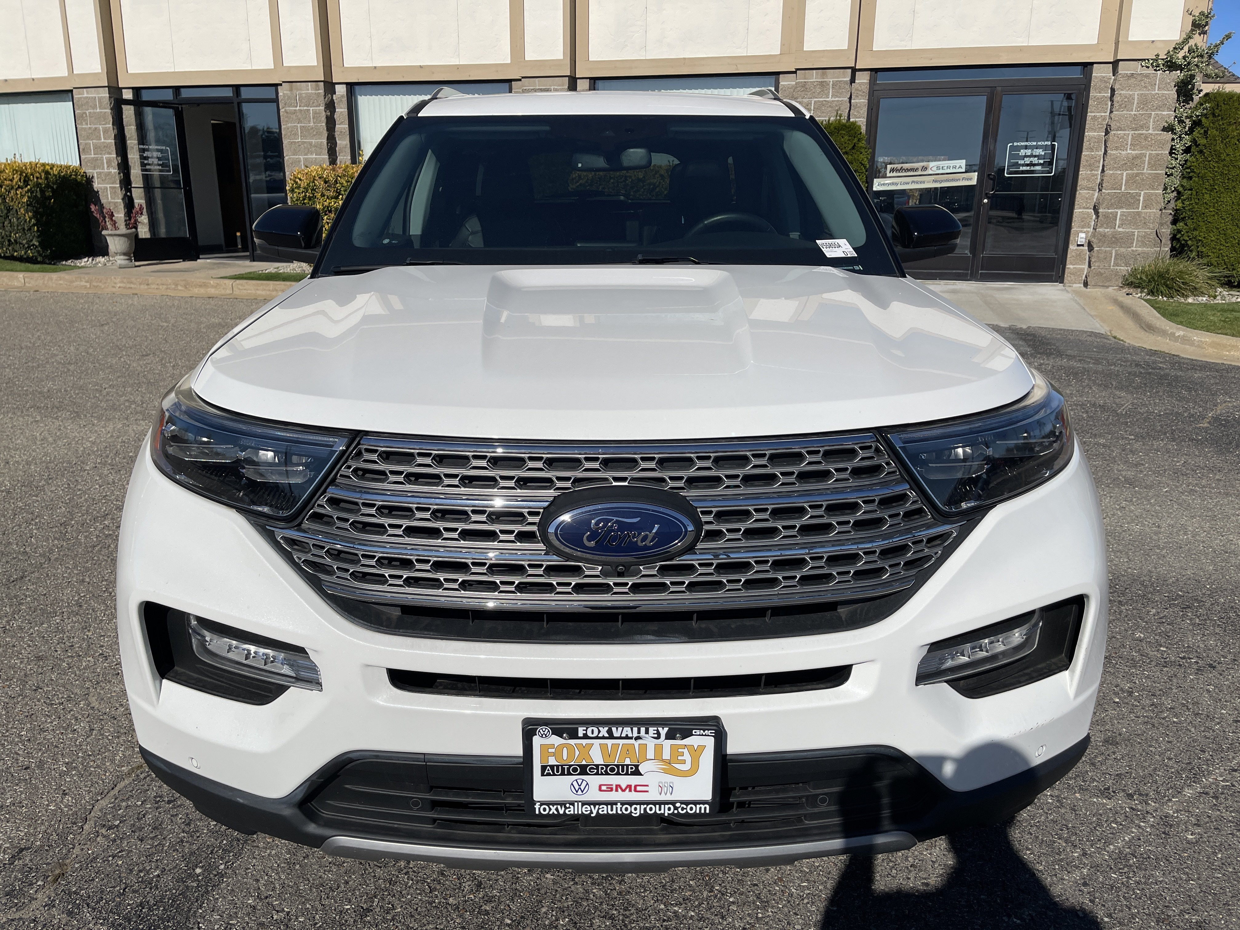 Used 2021 Ford Explorer Limited w/ Equipment Group 301A AWD/4WD image 9