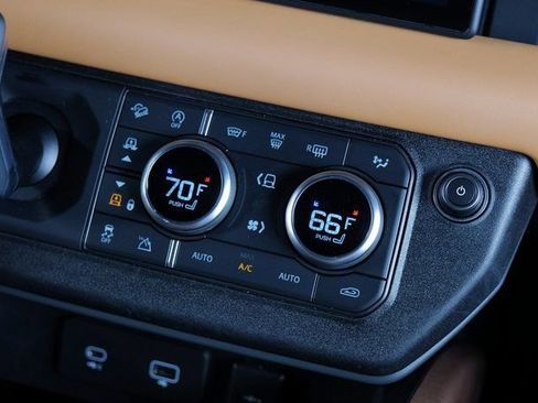 Used 2021 Land Rover Defender 90 X image 15