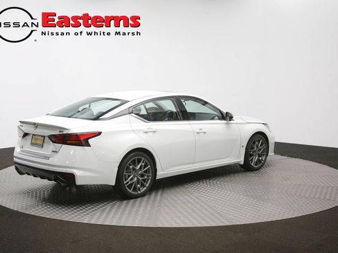 Used 2023 Nissan Altima 2.0 SR FWD image 40