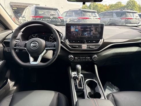 New 2025 Nissan Altima 2.5 SR w/ SR Premium Package image 12