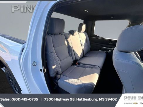 Used 2025 Toyota Tundra SR5 AWD/4WD image 21