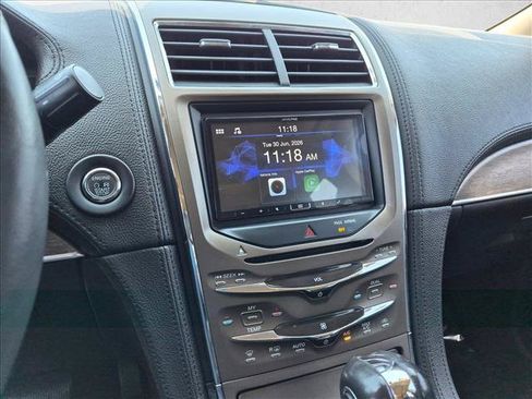 Used 2012 Lincoln MKX AWD image 15