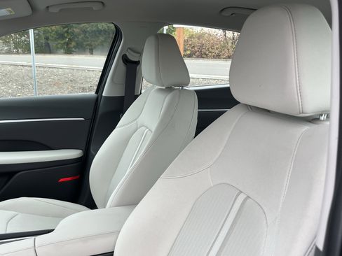 Used 2024 Hyundai Sonata SEL image 17