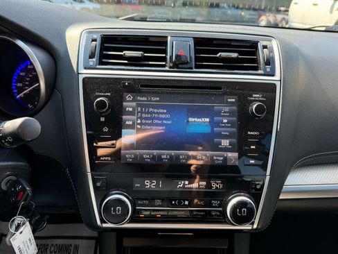 Used 2018 Subaru Outback 2.5i Premium AWD/4WD image 19