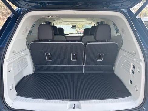New 2026 GMC Acadia Denali w/ Super Cruise Package FWD image 16