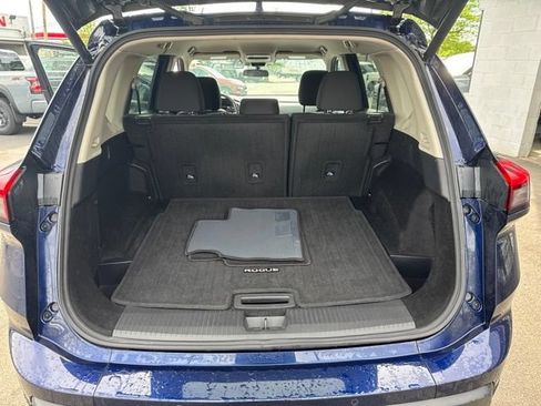 Used 2025 Nissan Rogue SV AWD/4WD image 20