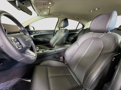 Used 2025 Genesis G70 2.5T image 22