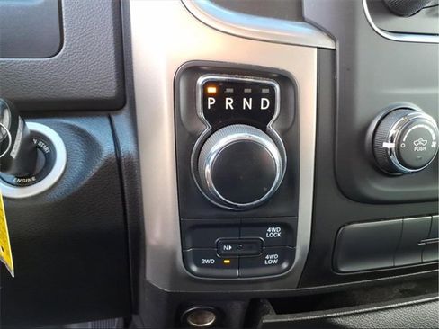 Used 2019 RAM 1500 Classic SLT image 14