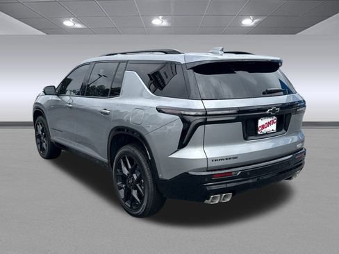 New 2026 Chevrolet Traverse RS w/ LPO, Floor Liner Package FWD image 5