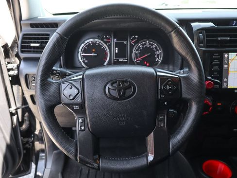 Used 2024 Toyota 4Runner TRD Off-Road Premium w/ Moonroof Package AWD/4WD image 23