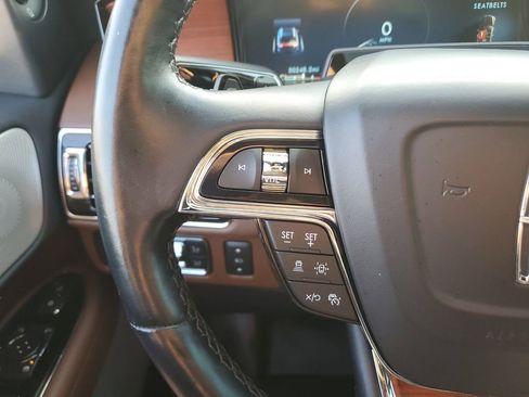 Used 2022 Lincoln Navigator Reserve AWD/4WD image 22