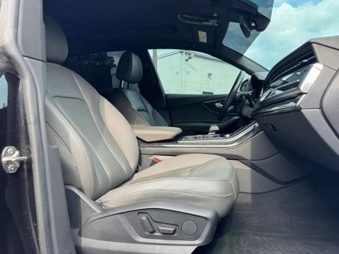 Used 2019 Audi Q8 Premium w/ Convenience Package AWD/4WD image 22