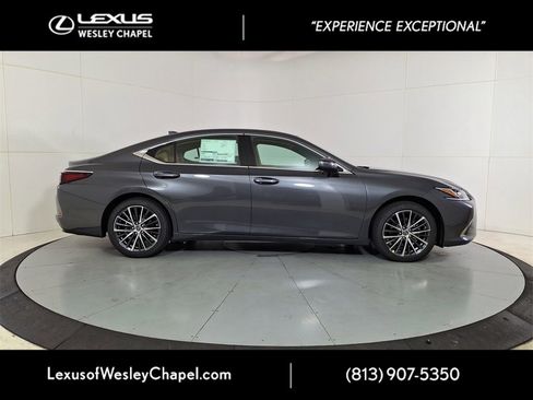 New 2025 Lexus ES 350 w/ Premium Package image 2