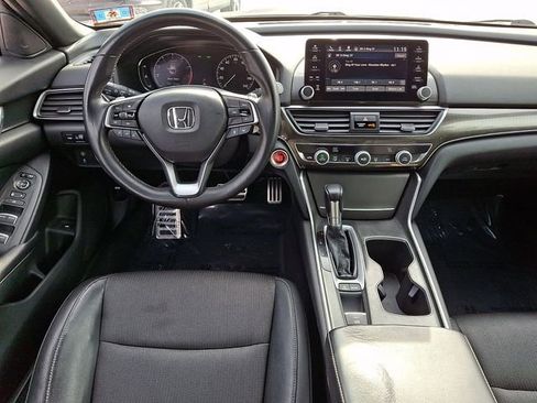 Used 2018 Honda Accord Sport image 12