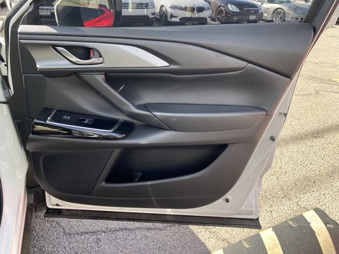 Used 2022 MAZDA CX-9 Touring image 28