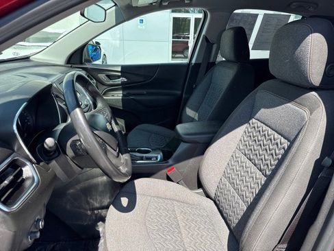 Used 2022 Chevrolet Equinox LT image 6