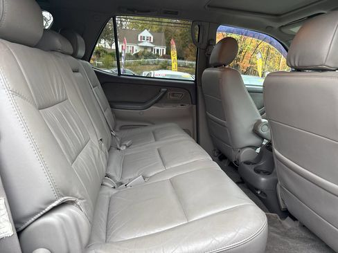 Used 2006 Toyota Sequoia SR5 image 13