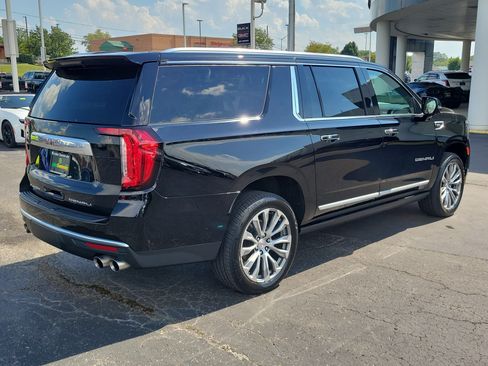 Used 2021 GMC Yukon XL Denali w/ Denali Ultimate Package AWD/4WD image 4