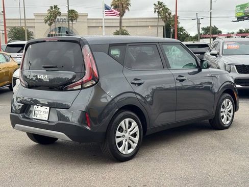 Certified 2024 Kia Soul LX FWD image 2