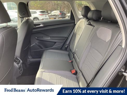 New 2026 Volkswagen Taos SE image 12