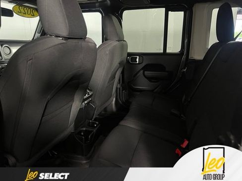 Used 2022 Jeep Wrangler Unlimited Sport AWD/4WD image 20