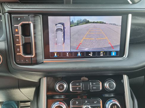 Used 2021 GMC Yukon XL Denali w/ Denali Premium Package AWD/4WD image 27