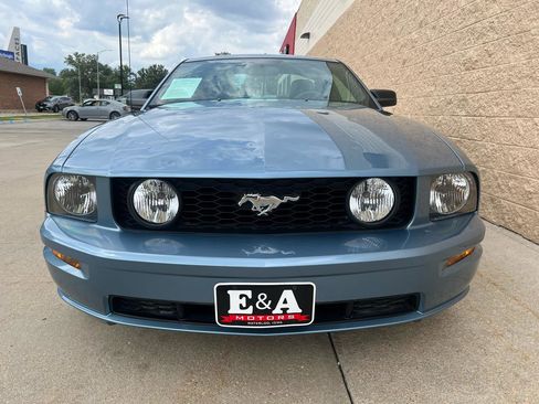 Used 2005 Ford Mustang GT Premium RWD image 8