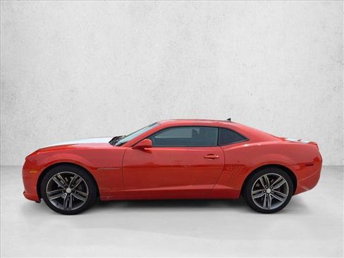 Used 2011 Chevrolet Camaro SS RWD image 8