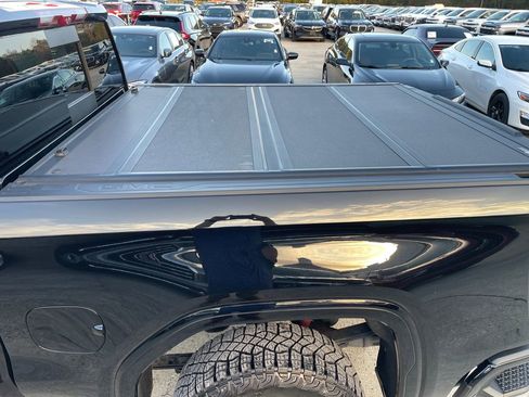 Used 2024 GMC Sierra 1500 AT4 w/ Technology Package image 32