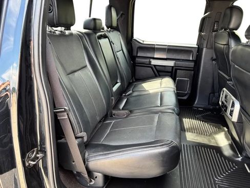 Used 2018 Ford F150 Lariat w/ Equipment Group 502A Luxury AWD/4WD image 33