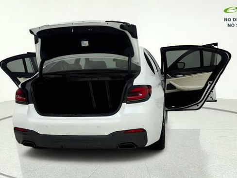 Used 2023 BMW 530i w/ M Sport Package RWD image 13