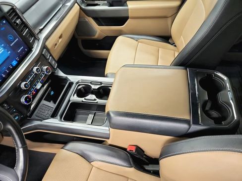 Used 2023 Ford F250 Lariat w/ Chrome Package image 22