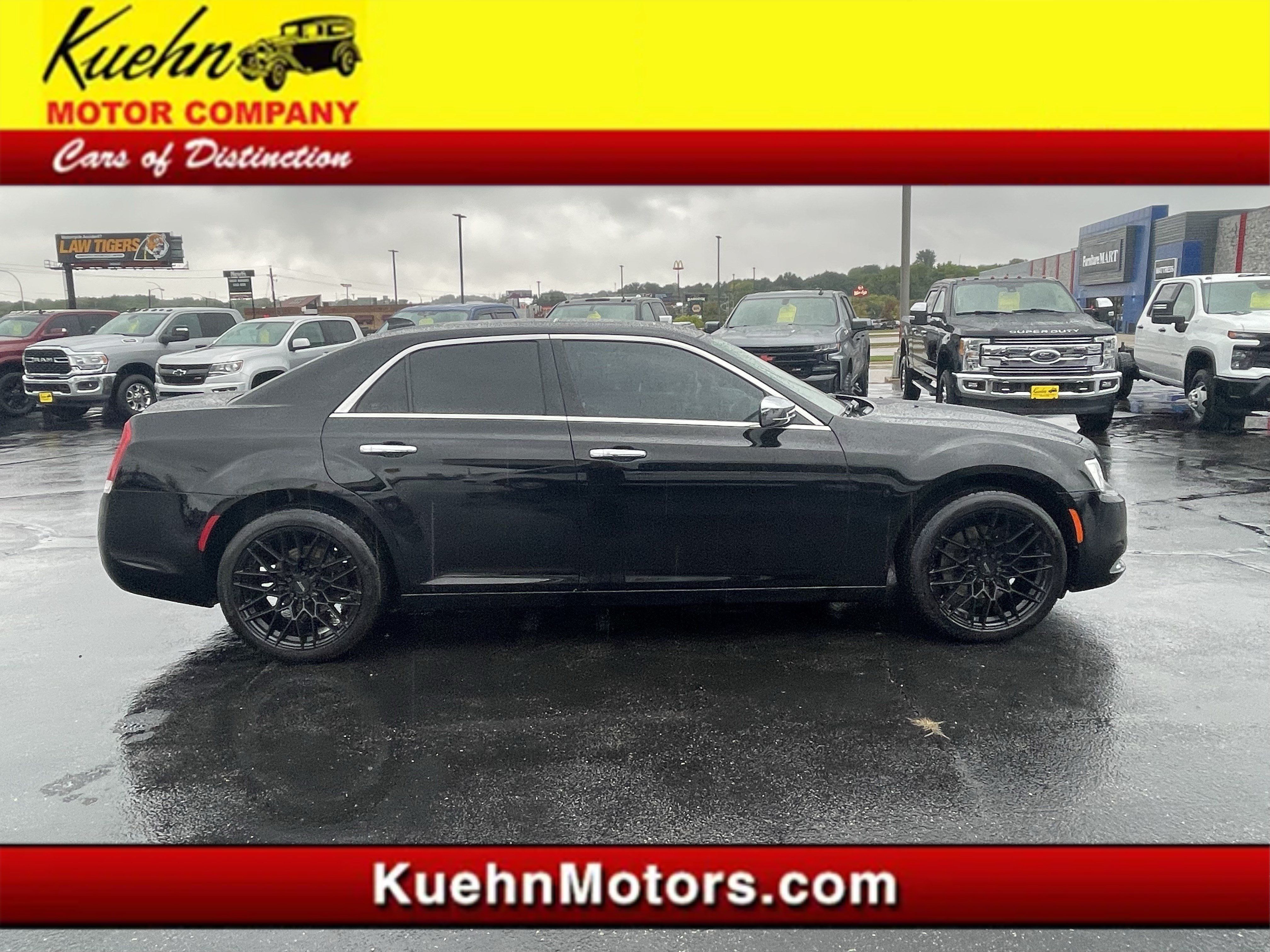 Used 2016 Chrysler 300 C AWD/4WD image 1