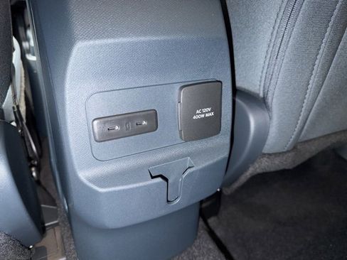 New 2025 Ford Maverick XLT w/ XLT Luxury Package image 36