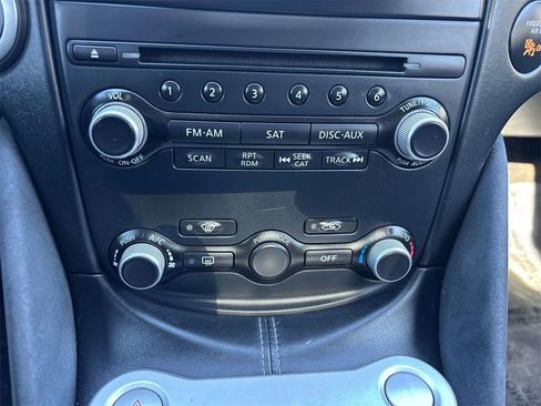 Used 2013 Nissan 370Z Touring w/ Sport Pkg image 22