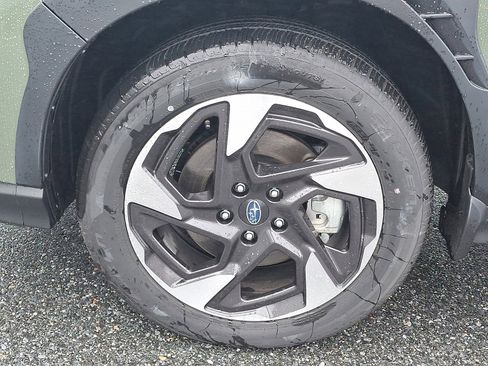 Certified 2025 Subaru Crosstrek 2.5i Limited image 9