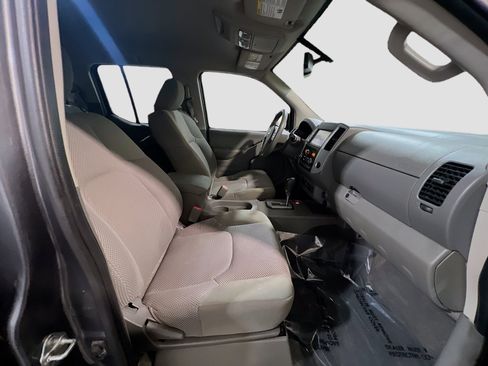 Used 2021 Nissan Frontier SV w/ Midnight Edition Floor Mats RWD image 19